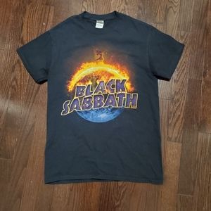 Womens Black Sabbath Concert Tshirt Small